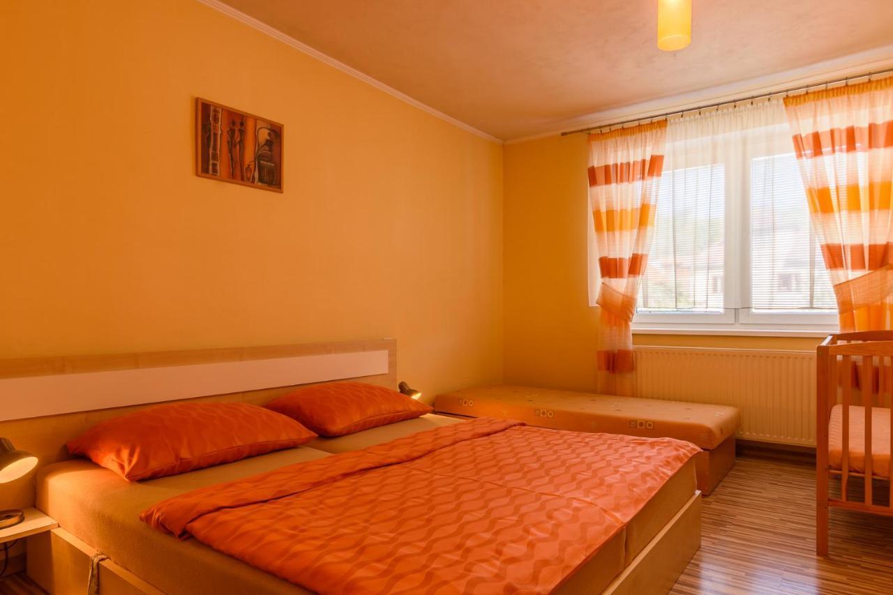 Apartmán Elegant 2 Bešeňová Kültér fotó